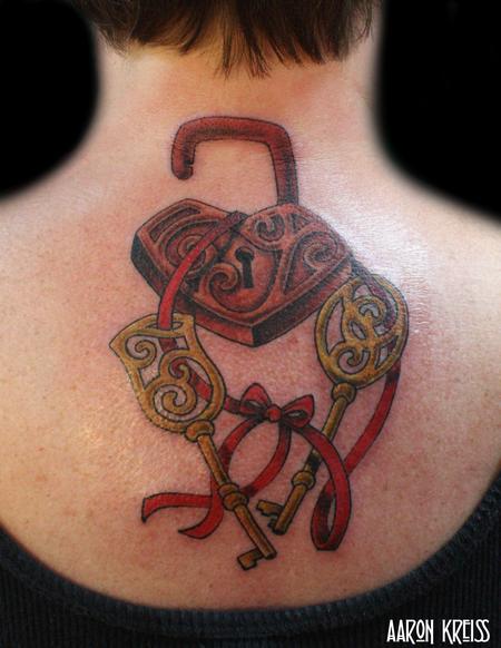 Tattoos - heart padlock with keys - 103635